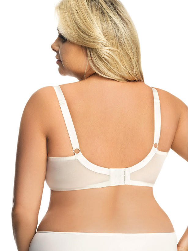 Cream Lace Bra Gorsenia K496 – Precise Cup Projection