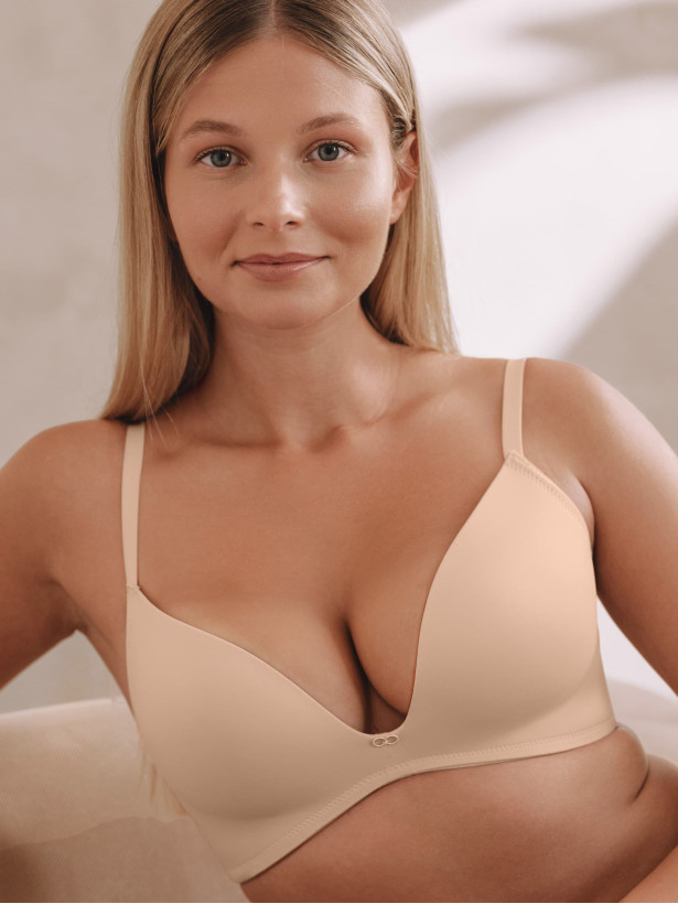 Smooth Push-Up Bra Mefemi Amelia – Wireless Plunge Comfort