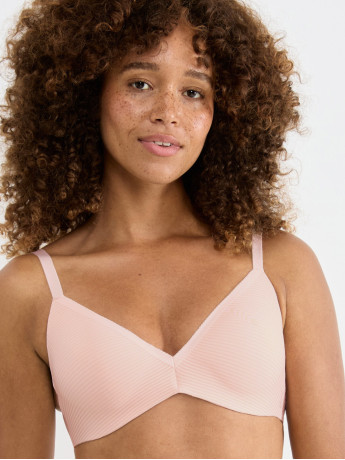 Seamless Soft Bra Sloggi Zero Feel Air – Breathable Push-Up