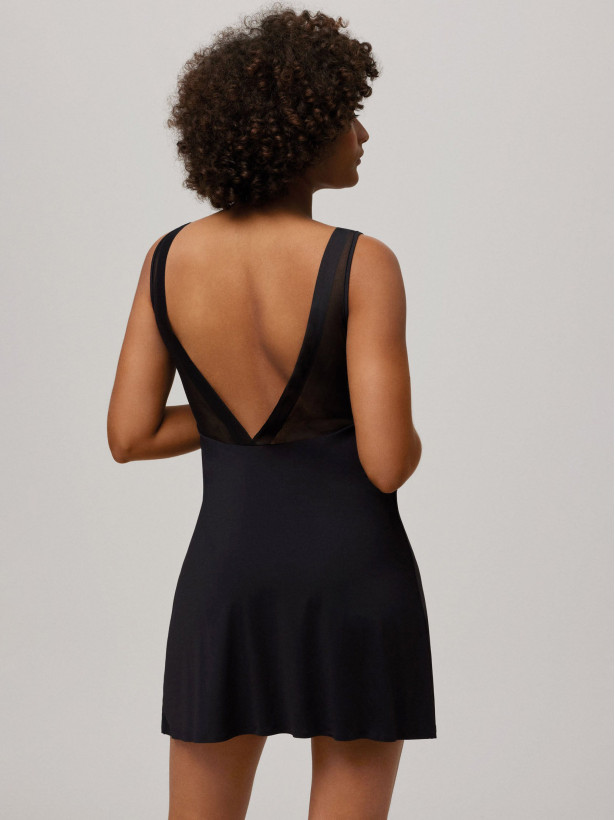 Short Nightgown Ysabel Mora 10056 – V-Neck Chemise With Mesh