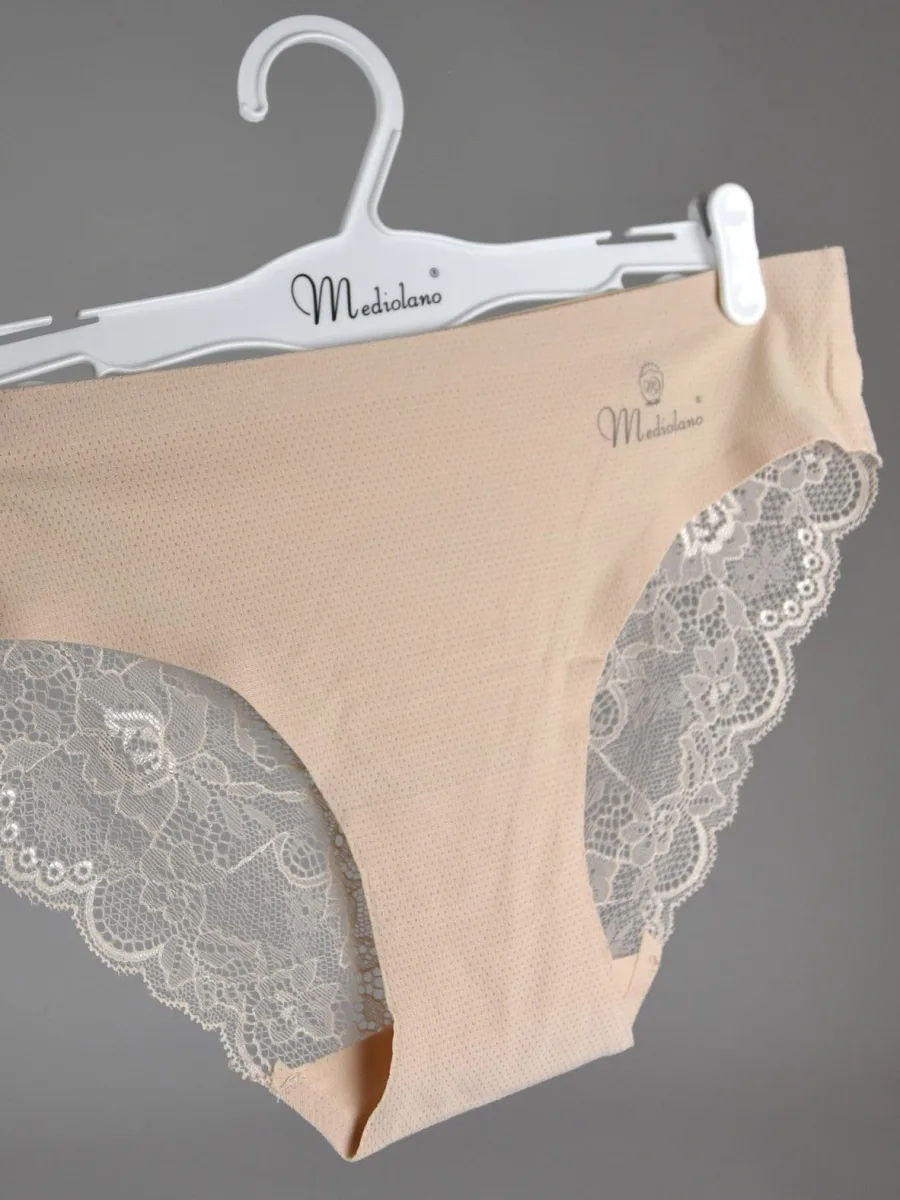 Slip aus Perforiertem Stoff mit Spitzenbesatz Mediolano Beta 05003