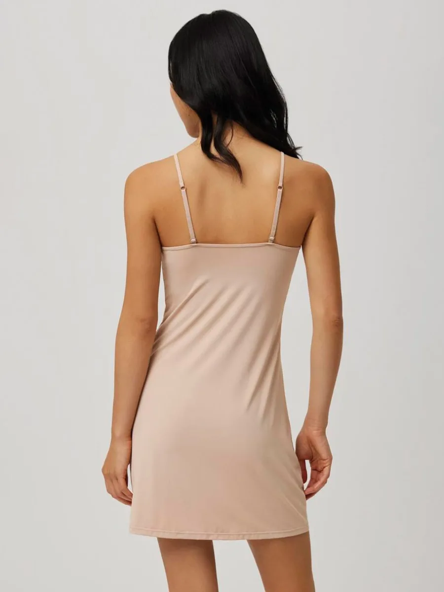 Seamless Slip Dress Ysabel Mora 19964 – Invisible Layering