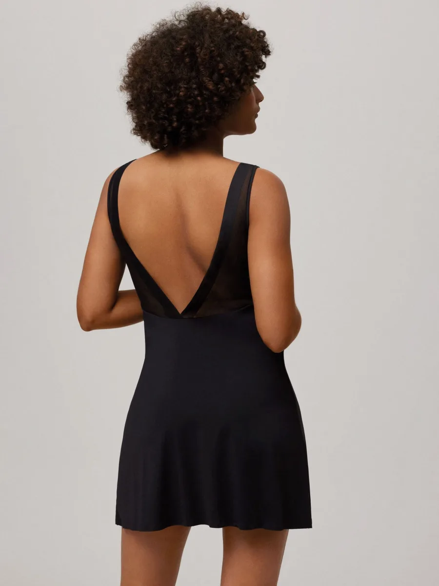 Short Nightgown Ysabel Mora 10056 – V-Neck Chemise With Mesh