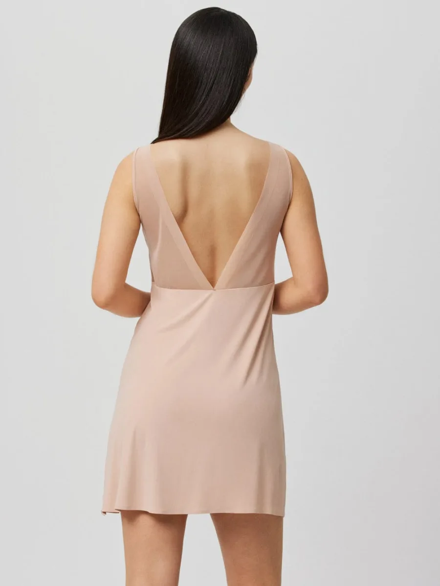 Short Nightgown Ysabel Mora 10056 – V-Neck Chemise With Mesh